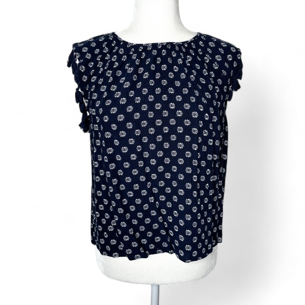 1.STATE Tassel Trim Sleeveless Gauzy Floral Top Navy Blue Small